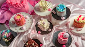 《秘密:哭宝宝蛋糕》(Secret: Cry Baby Cakes)，这是一家由Quatrefoil和La Banane的前糕点师经营的在线烘焙店