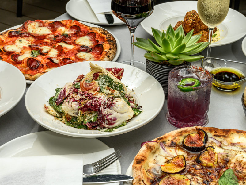 Quadro是小意大利餐厅老板托尼·朗戈(Tony Longo)和设计师乔·米姆兰(Joe Mimran)新开的披萨和意大利面店，菜单上有什么